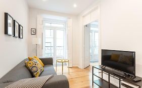 Three Bedroom Apartment In Historical Centre -Bairro Alto